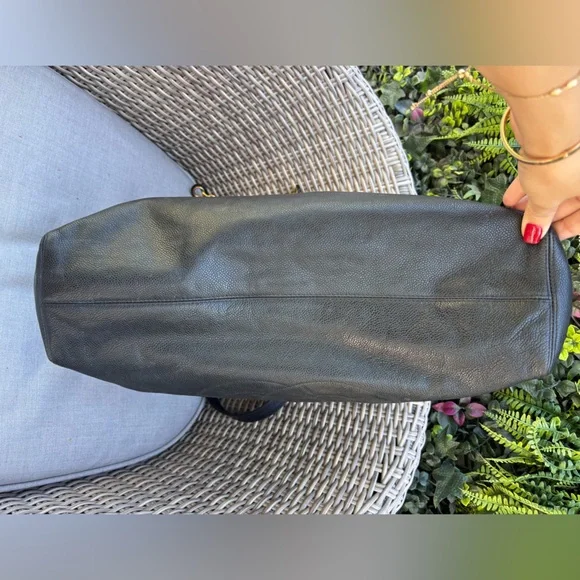 Authentic CHANEL SUPERMODEL black caviar leather large tote bag - Picture 7 of 16